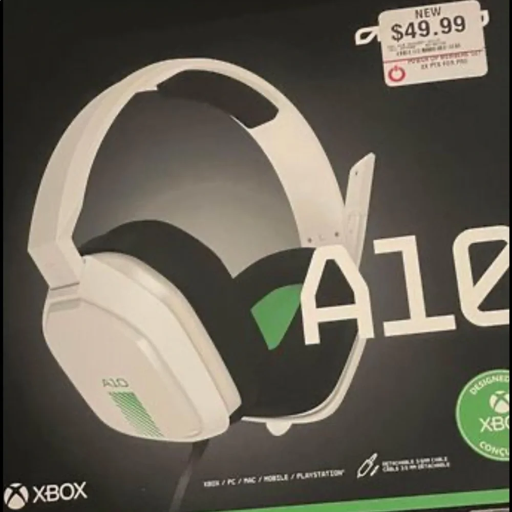 This headset is a really good headset and its for xbox
